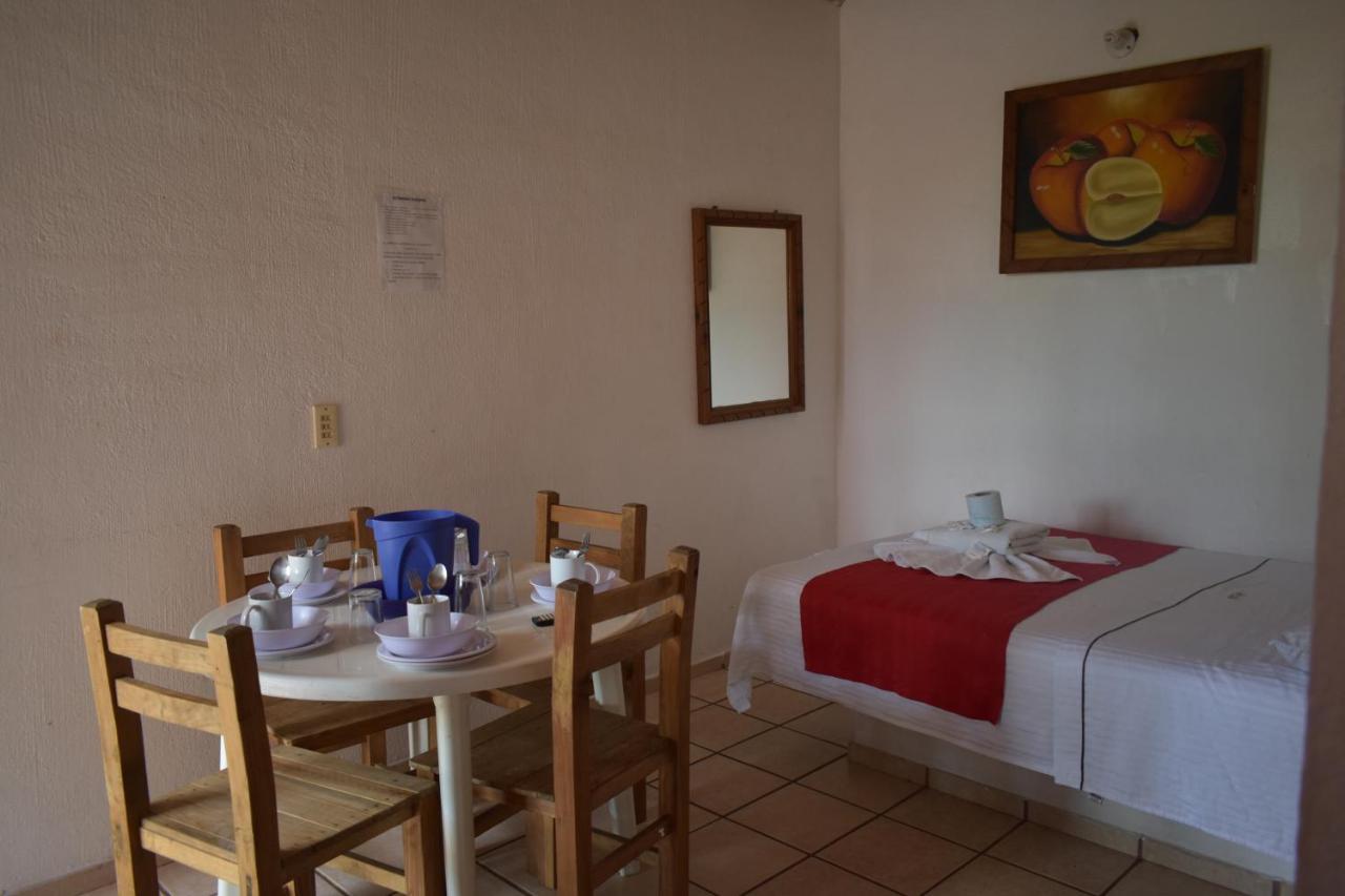 Hotel Y Bungalows Islas Careyes Los Ayala Exterior photo